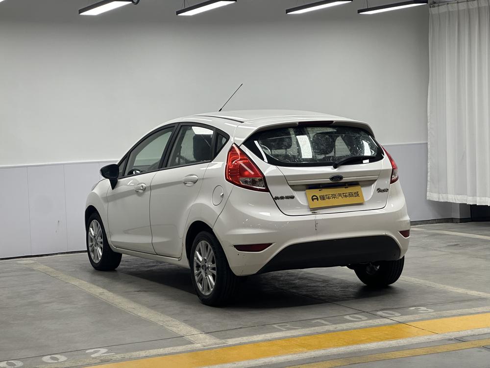 Ford Fiesta 2013 модификация лян кузов 1.5L Manual Fashion – фото 5