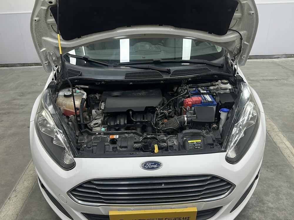 Ford Fiesta 2013 модификация лян кузов 1.5L Manual Fashion – фото 10