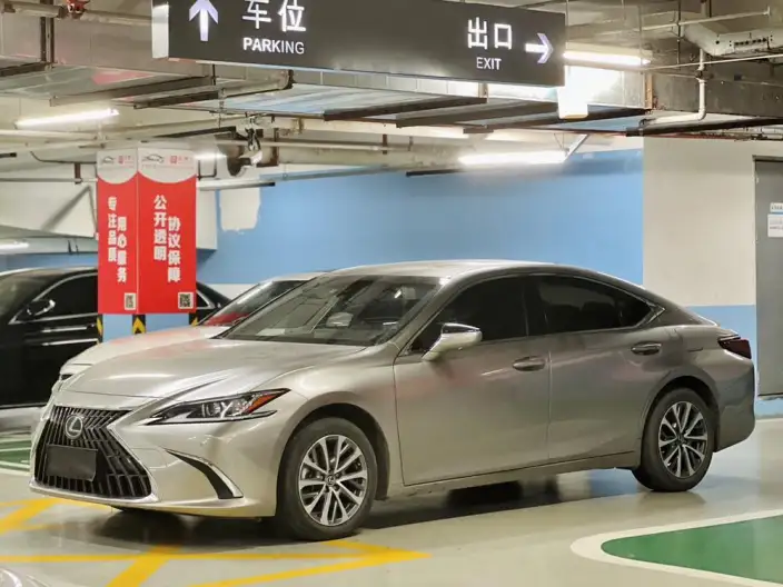 Lexus ES 2022 Model 200 Superior Edition
