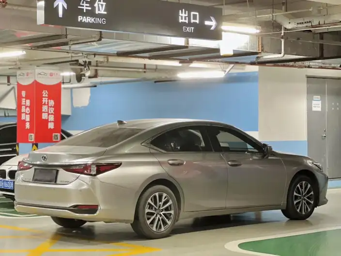 Lexus ES 2022 Model 200 Superior Edition – фото 7