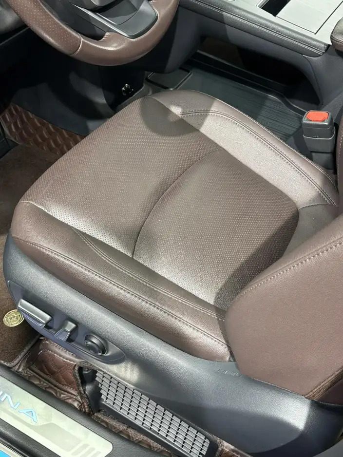 Toyota Sienna 2021 Model 2.5L Hybrid Platinum edition – фото 9