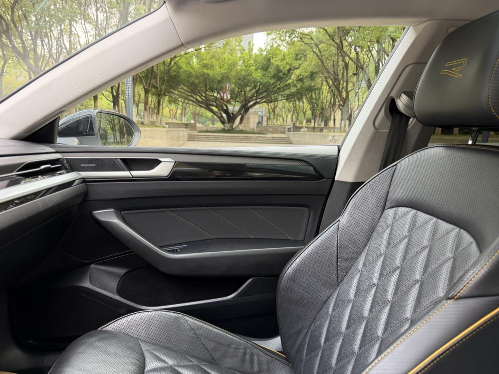 Volkswagen CC 2021 380TSI TAG Heuer Edition – фото 15