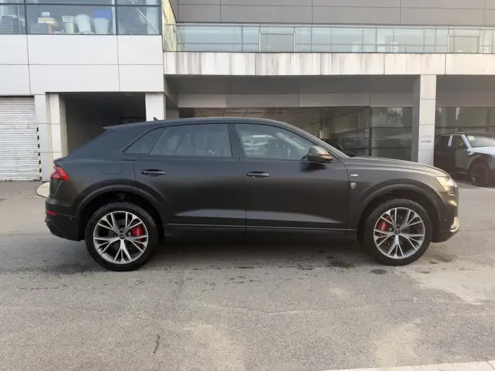 Audi Q8 2022 Model 55 TFSI Luxury Dynamic Model – фото 8