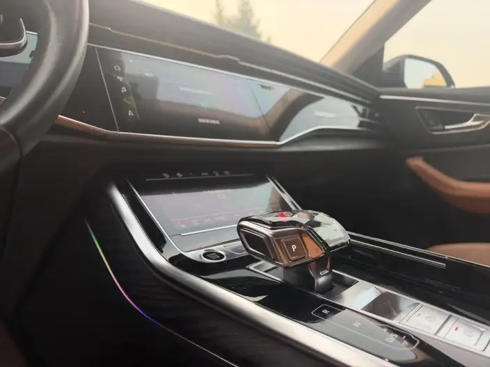 Audi Q8 2022 Model 55 TFSI Luxury Dynamic Model – фото 9