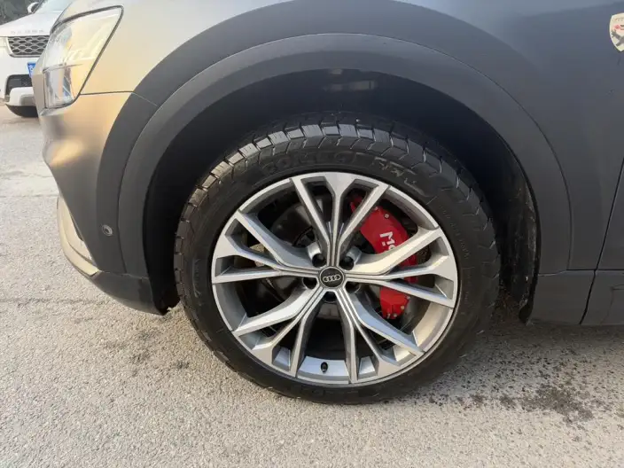 Audi Q8 2022 Model 55 TFSI Luxury Dynamic Model – фото 10