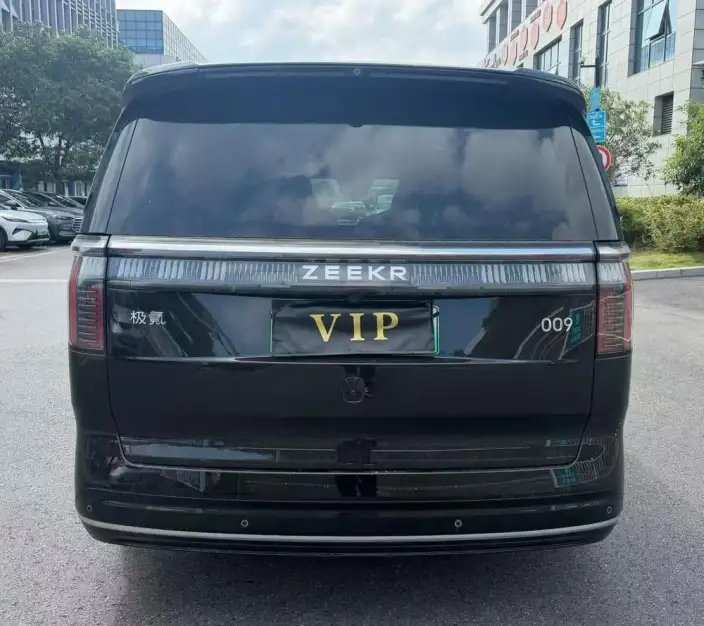 ZEEKR 009 2024 Model VI seat Executive Edition 4WD 108kWh