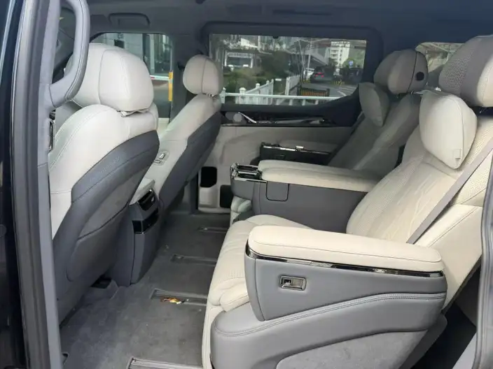ZEEKR 009 2024 Model VI seat Executive Edition 4WD 108kWh – фото 9