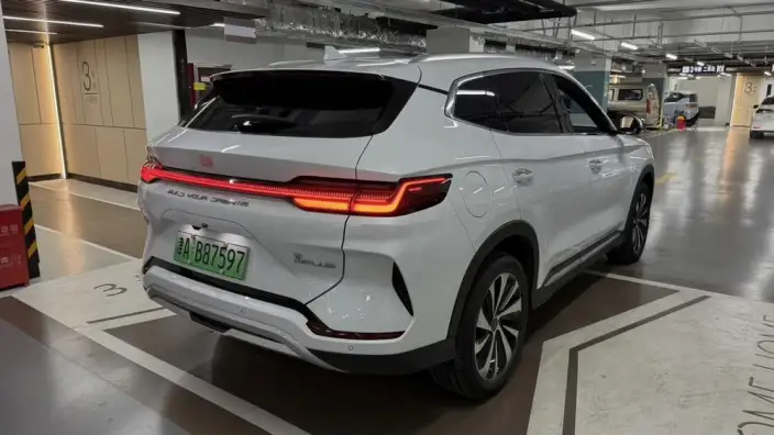 BYD Song PLUS EV 2024 Model Honor Edition 520KM Flagship Model – фото 6