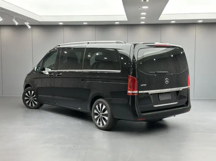 Viano 2023 Model 2.0T Business Edition 7 seat – фото 5