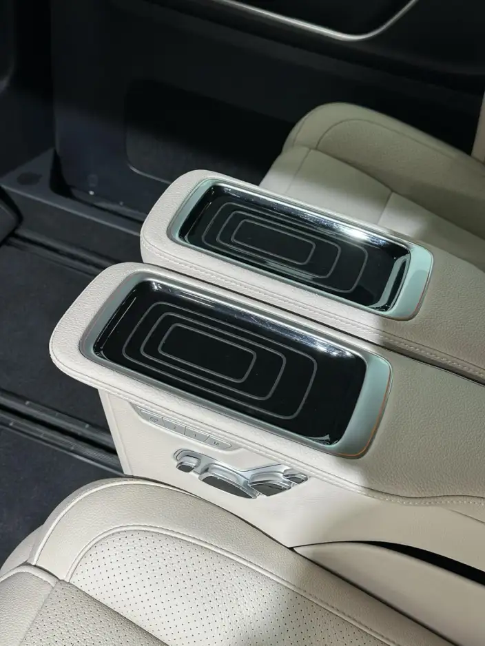 Viano 2023 Model 2.0T Business Edition 7 seat – фото 9