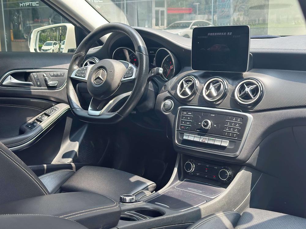 Mercedes-Benz GLA 2019 GLA 200 Style – фото 8