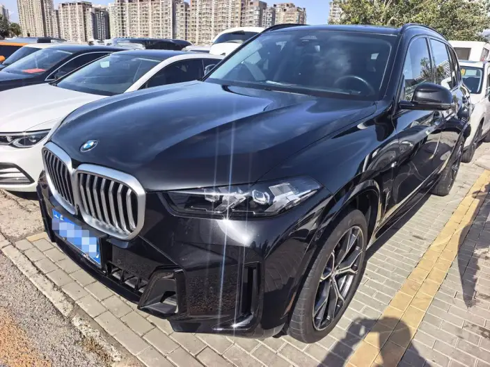 BMW X5 2023 Model xDrive30Li Exclusive Model M Sports Night Set