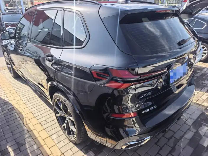 BMW X5 2023 Model xDrive30Li Exclusive Model M Sports Night Set