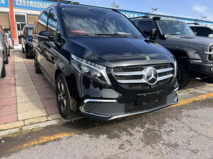 Mercedes-Benz V-Class 2022 Model V 260 L Long wheelbase Premium Edition – фото 3