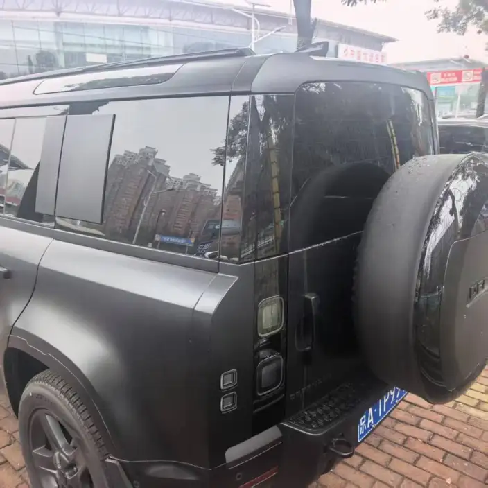 Land Rover Defender 2026 Model 110 3.0T P400 X-Dynamic SE – фото 4
