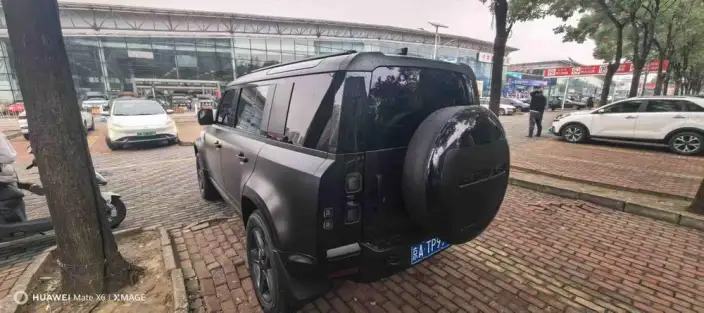 Land Rover Defender 2026 Model 110 3.0T P400 X-Dynamic SE – фото 6