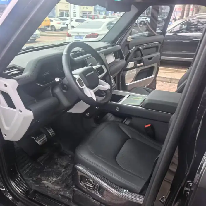 Land Rover Defender 2026 Model 110 3.0T P400 X-Dynamic SE – фото 7
