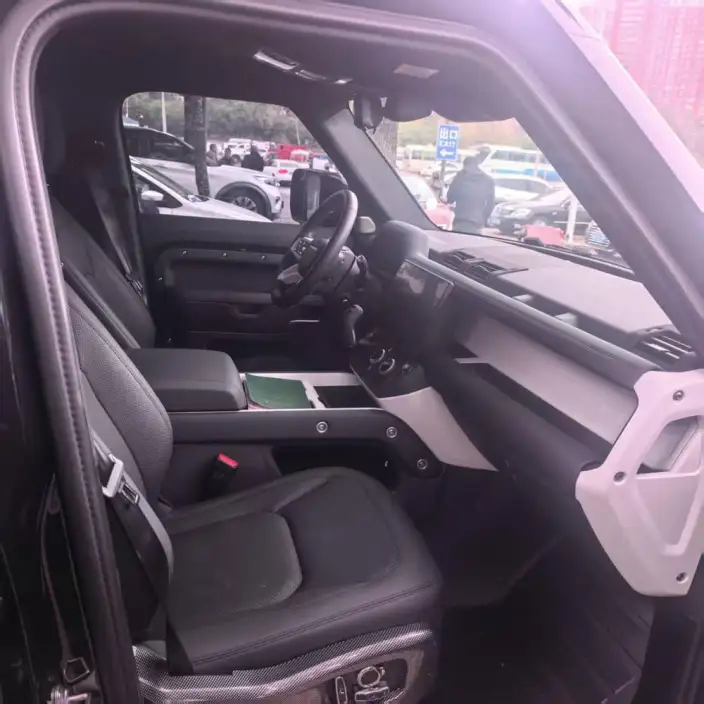 Land Rover Defender 2026 Model 110 3.0T P400 X-Dynamic SE – фото 8
