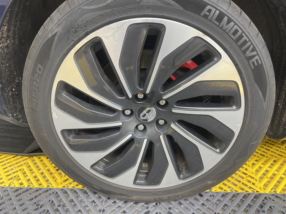 Aito M5 2022 Range-Extended RWD Standard – фото 22
