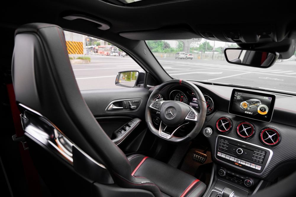 Mercedes-Benz A-Class AMG (импорт 2017 модификация комплектация AMG A 45 4MATIC National V – фото 33
