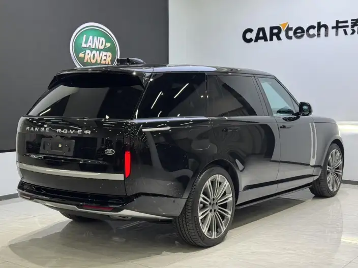 Range Rover 2026 Model 3.0 L6 400PS AB Long axis Edition – фото 7