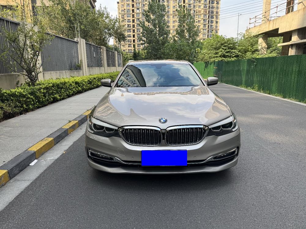 BMW 5 Series Модель 2018 года комплектация 530Li Leading Luxury Set – фото 2