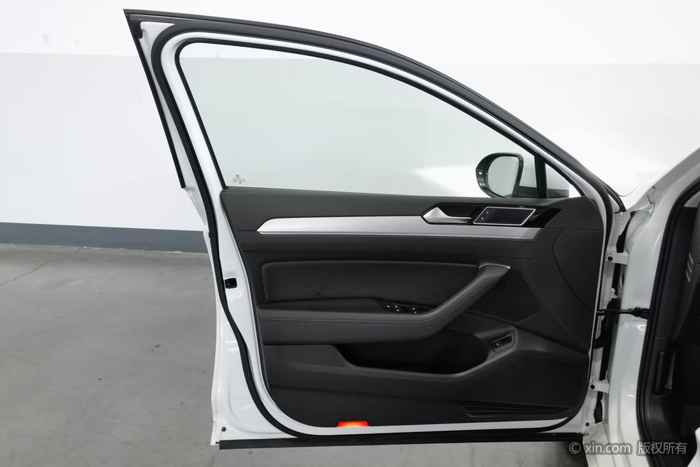 Volkswagen Variant 2016 280TSI 2WD Comfort – фото 21