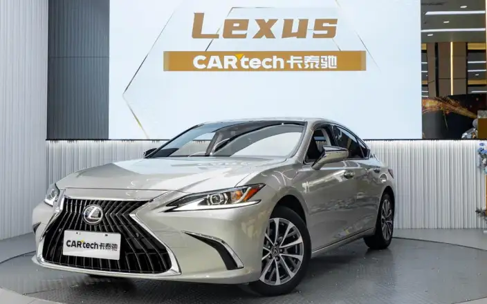 Lexus ES 2022 Model 200 Superior Edition – фото 1