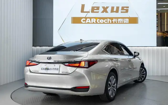 Lexus ES 2022 Model 200 Superior Edition – фото 6