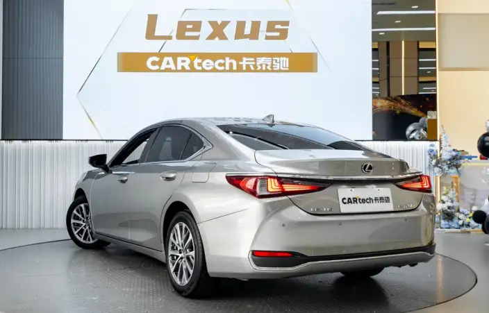 Lexus ES 2022 Model 200 Deluxe Edition – фото 4