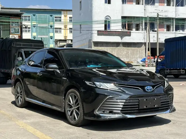 Toyota Camry 2023 Model Hybrid 2.5HG Deluxe Edition – фото 3