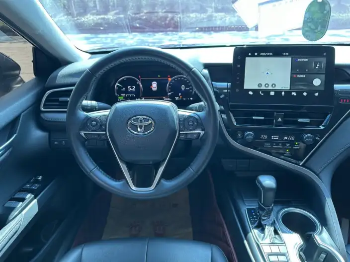 Toyota Camry 2023 Model Hybrid 2.5HG Deluxe Edition – фото 10