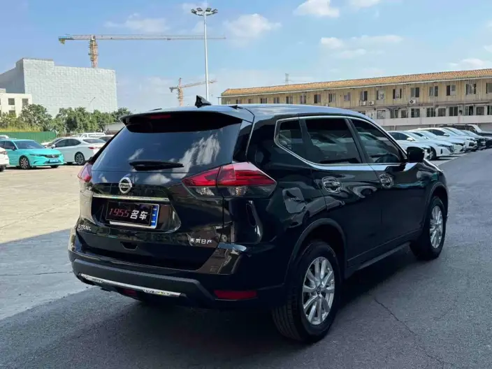 Nissan X-Trail 2023 Model Classic Edition 2.0L 2WD Smart Connect Premium – фото 6