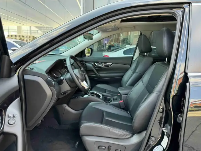 Nissan X-Trail 2023 Model Classic Edition 2.0L 2WD Smart Connect Premium – фото 8