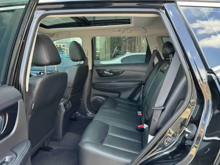 Nissan X-Trail 2023 Model Classic Edition 2.0L 2WD Smart Connect Premium – фото 9
