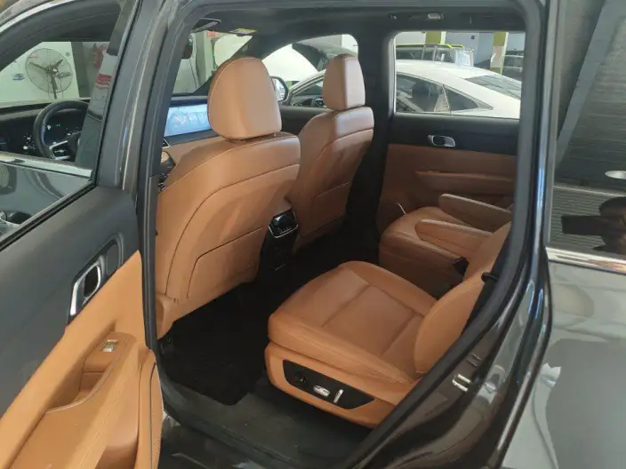 Li Auto ONE 2021 Model Extended Range 6 seat Edition – фото 7