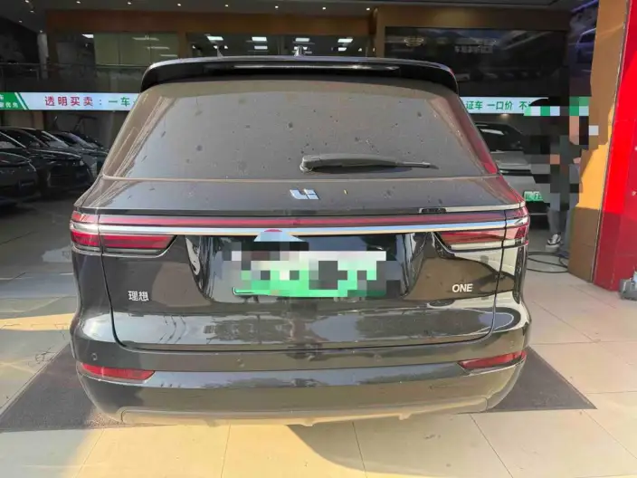 Li Auto ONE 2021 Model Extended Range 6 seat Edition – фото 3