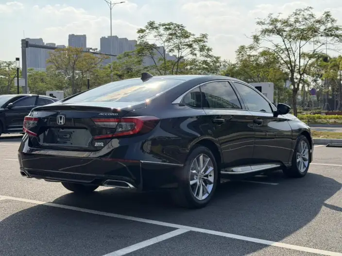 Honda Accord 2022 Model 260TURBO Deluxe Edition – фото 6