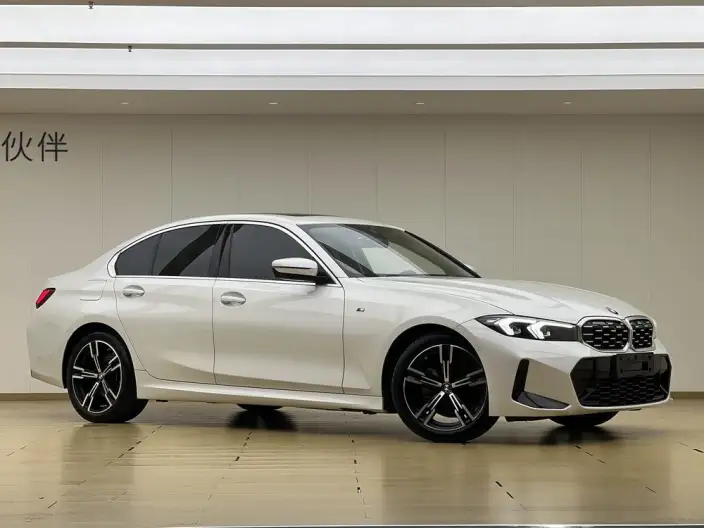 BMW 3 Series 2023 Model 325i M Sports Set – фото 3