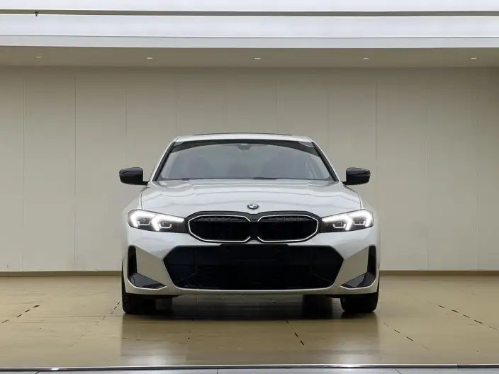 BMW 3 Series 2025 Model 330Li M Sports Night Set – фото 2
