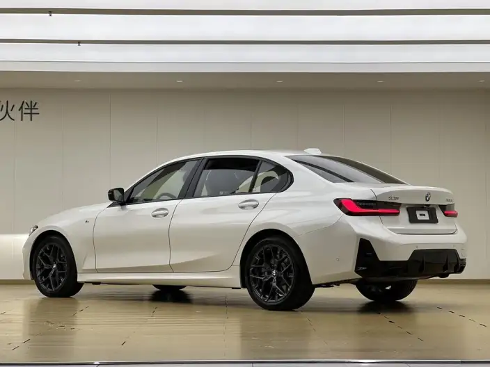 BMW 3 Series 2025 Model 330Li M Sports Night Set – фото 4