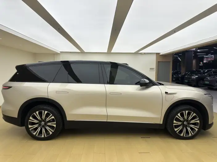 NIO ES8 2024 Model 75kWh – фото 8