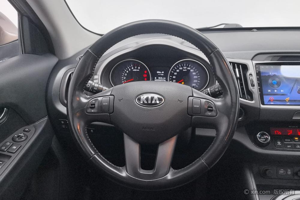 Kia Sportage 2016 модификация 2.0L автоматическое 2WD Edition GLS – фото 14