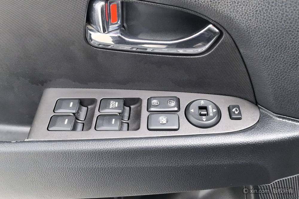 Kia Sportage 2016 модификация 2.0L автоматическое 2WD Edition GLS – фото 22