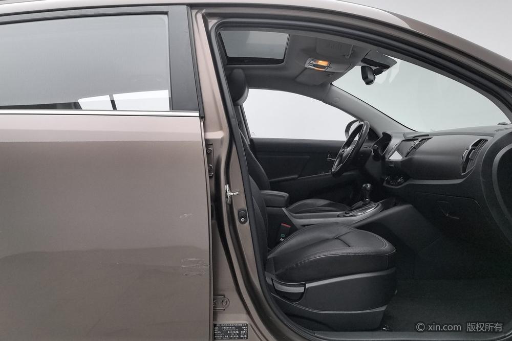 Kia Sportage 2016 модификация 2.0L автоматическое 2WD Edition GLS – фото 24
