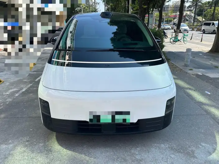 Li Auto MEGA 2024 Model Ultra Edition – фото 6