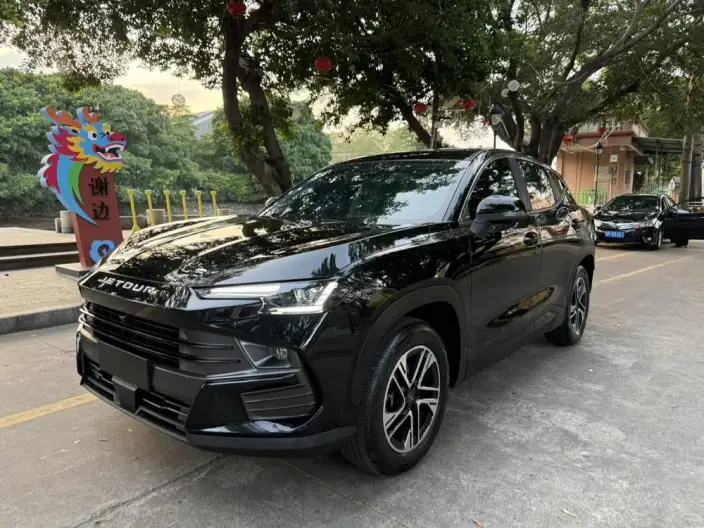 Jetour Dasheng 2025 Model 1.5T DCT Luxury – фото 1