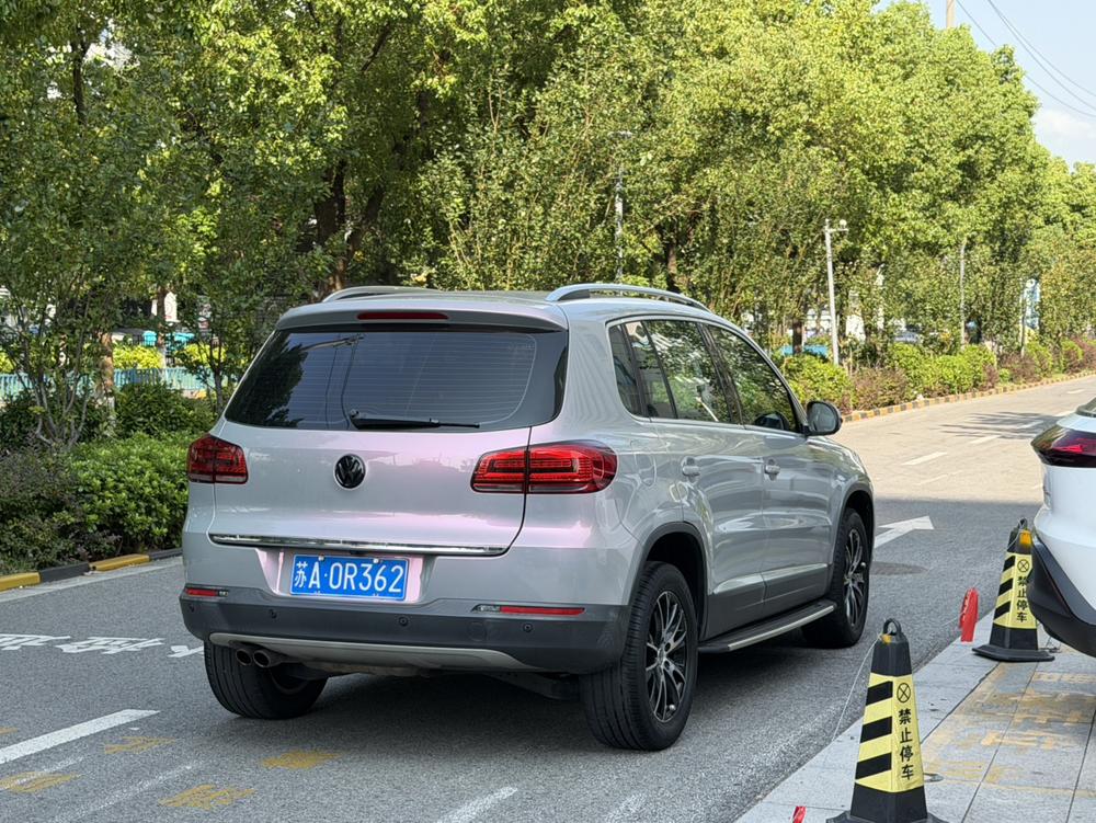 Volkswagen Tiguan 2016 300 TSI Automatic FWD Luxury – фото 6