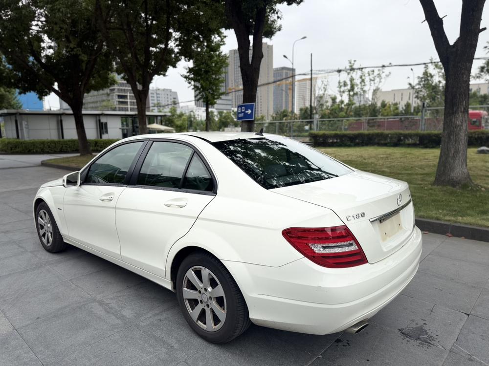 Mercedes-Benz C-Class 2011 модификация C 180K Classic тип – фото 5