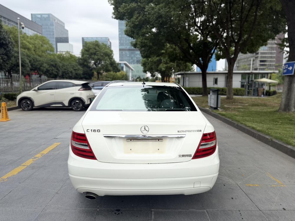 Mercedes-Benz C-Class 2011 модификация C 180K Classic тип – фото 6